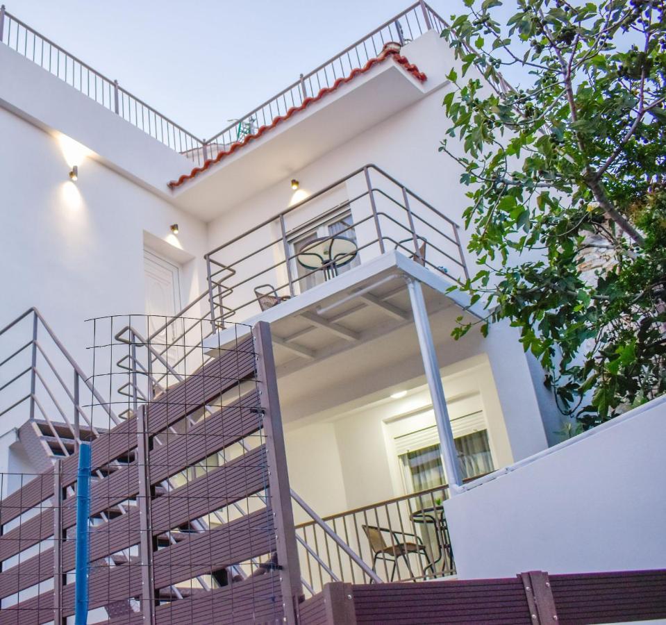 La Maison Plakes 3 Bdr Apt Skiathos Town Exterior photo